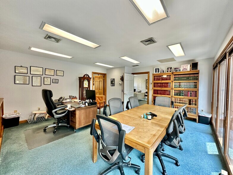 More Photos Of 175 Main St S, Woodbury Medical For Sale