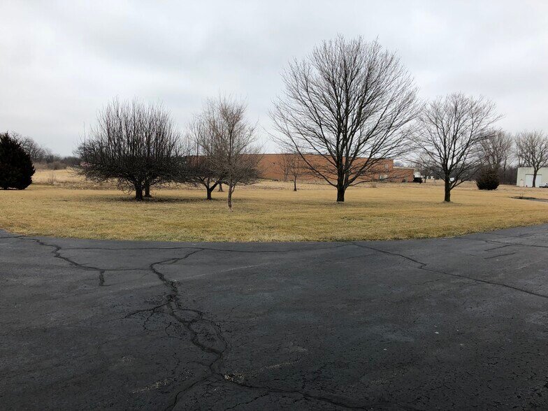 More Photos Of 95 S Dugan Rd, Sugar Grove Warehouse For Sale