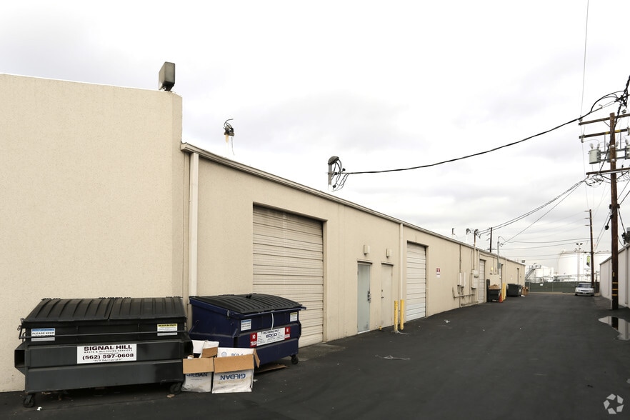 More Photos Of 3281-3295 Industry Dr, Signal Hill Warehouse For Lease