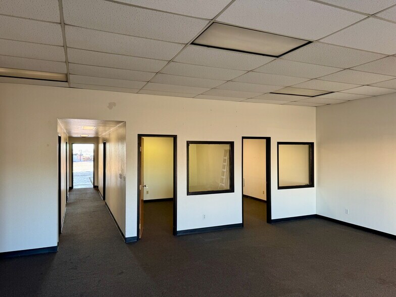 More Photos Of 3455-3475 Astrozon Ct, Colorado Springs Warehouse For Lease