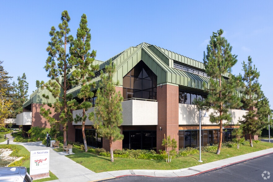 More Photos Of 23430 Hawthorne Blvd, Torrance Unknown For Lease