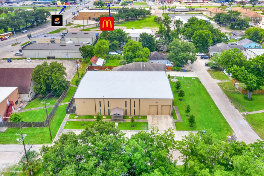 More Photos Of 1300 El Paso St, South Houston Warehouse For Sale