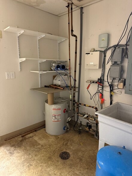 More Photos Of 150 N Walsh Dr, Casper General Retail For Sale