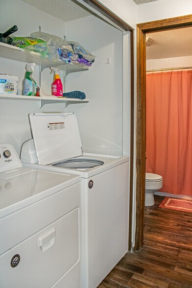 More Photos Of 932 Oilfield Ave, Shelby Multifamily For Sale