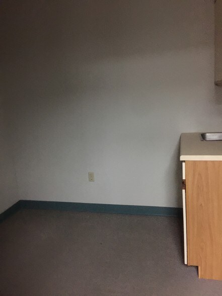 More Photos Of 1401 Union St, Schenectady Medical For Lease