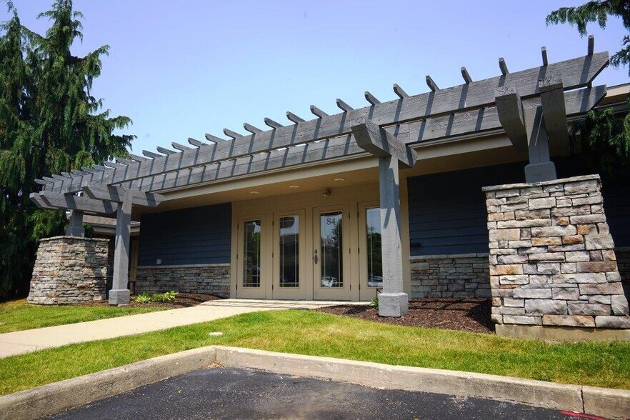 More Photos Of 70-84 Remick Blvd, Springboro Office For Sale