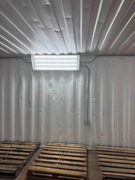 More Photos Of 8821 Gulf Ct, Raleigh Self Storage For Lease