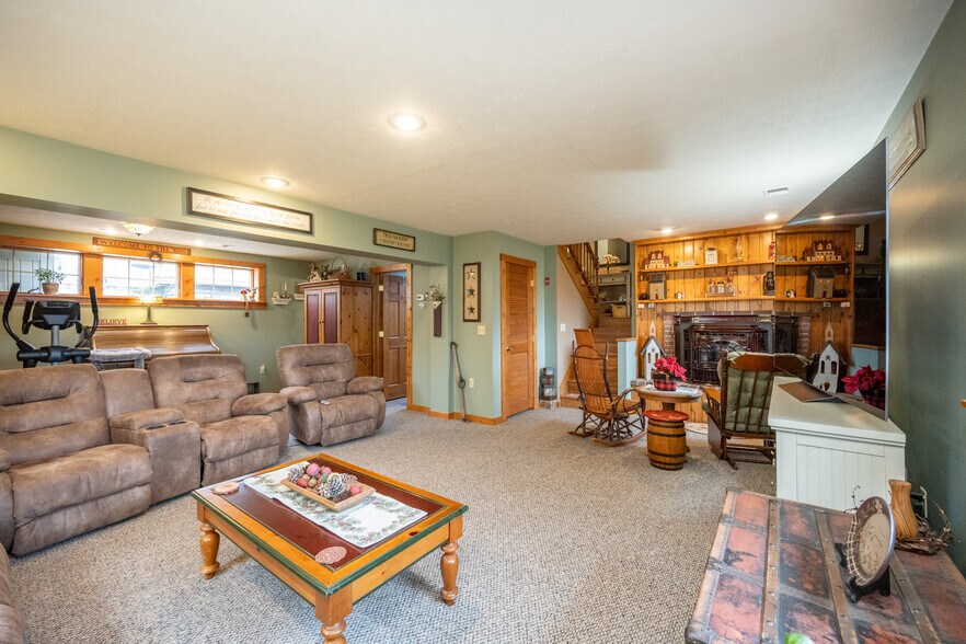 More Photos Of 17848 Garrett Hwy, Oakland Apartments For Sale