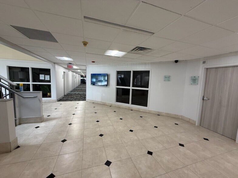 More Photos Of 9816 Memorial Blvd, Humble Medical For Lease