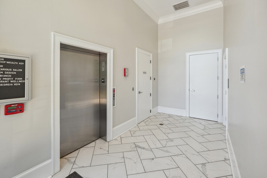 More Photos Of 12655 Birmingham Hwy, Alpharetta Storefront Retail Office For Lease
