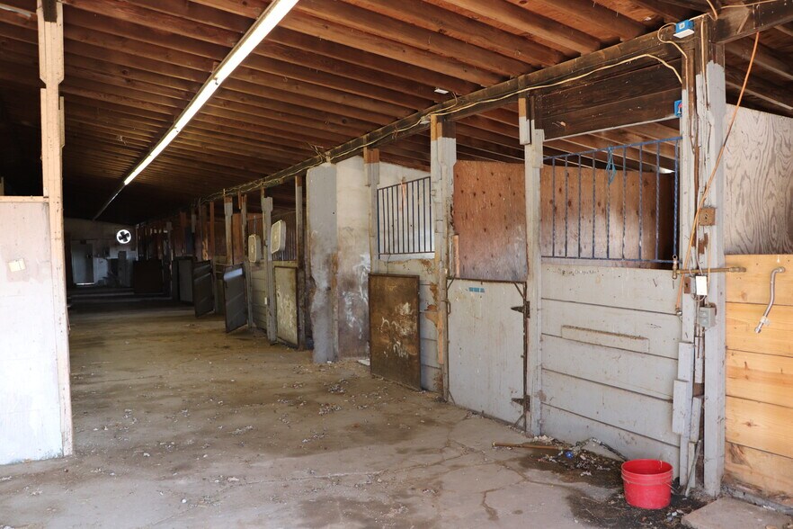 More Photos Of 919 Lakewood Farmingdale Rd, Howell Specialty For Lease