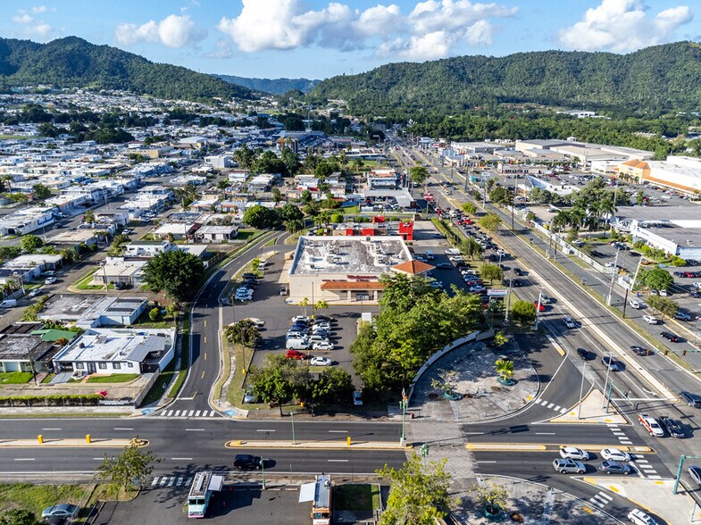 More Photos Of 101 PR-1, Caguas Drugstore For Sale