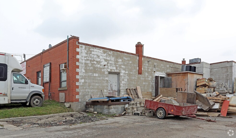 More Photos Of 51 Comstock Rd, Toronto Warehouse For Lease