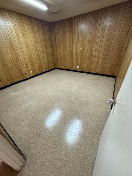 More Photos Of 1201 W Jon St, Torrance Service For Lease