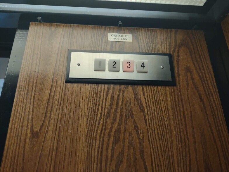 More Photos Of 1 Mill Plz, Laconia Office For Sale