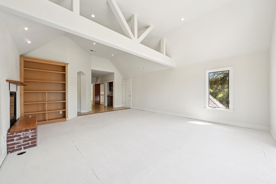 More Photos Of 5151 Wild Horse Valley Rd, Napa Apartments For Sale