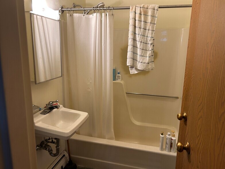 More Photos Of 85-87 Main St, Fair Haven Apartments For Sale