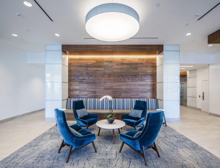 More Photos Of 200 E Robinson St, Orlando Office For Lease