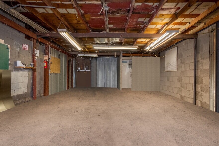 More Photos Of 3524 Durazno Ave, El Paso Warehouse For Sale