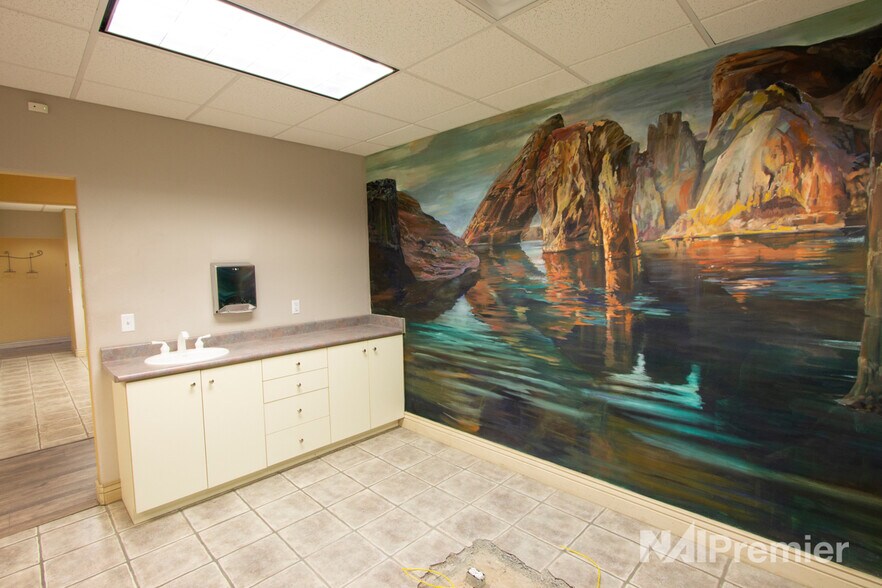 More Photos Of 2505 E 3300 S, Salt Lake City Medical For Lease