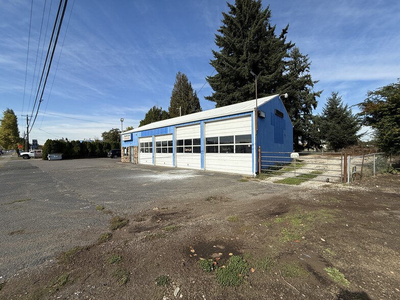 More Photos Of 12200 NE Fourth Plain Blvd, Vancouver Auto Repair For Sale