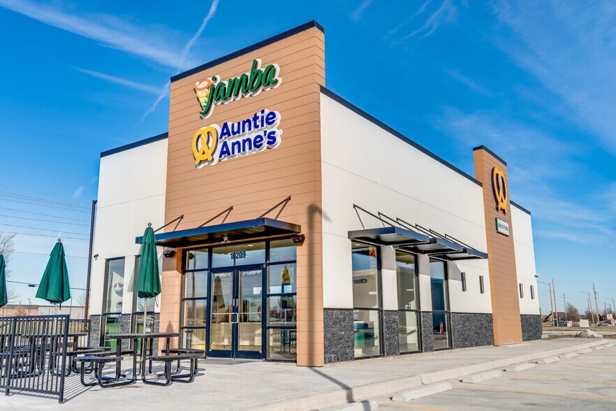 More Photos Of 10209 W 29th St N, Wichita Fast Food For Sale