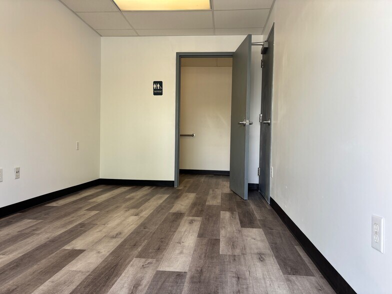 More Photos Of 66 Fletcher Commercial Dr, Fletcher Warehouse For Lease