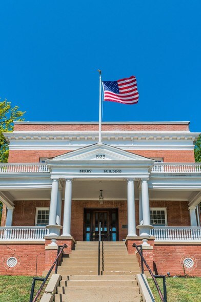 Primary Photo Of 1923 N Classen Blvd, Oklahoma City Office For Lease