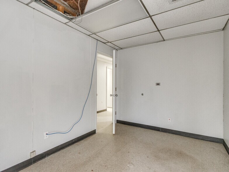 More Photos Of 5835 S Pennsylvania Ave, Oklahoma City Medical For Sale