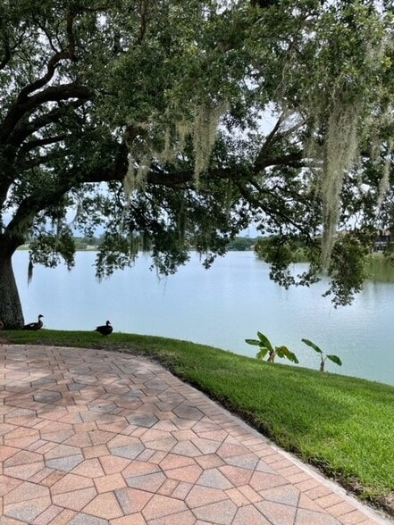 More Photos Of 1820 E Edgewood Dr, Lakeland Medical For Lease