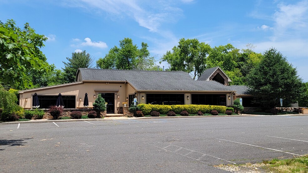 More Photos Of 520 Highway 33, Millstone Township Apartments For Sale