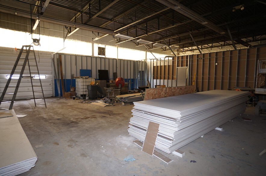 12950 Haggerty Rd, Belleville, MI 48111 Manufacturing For Sale