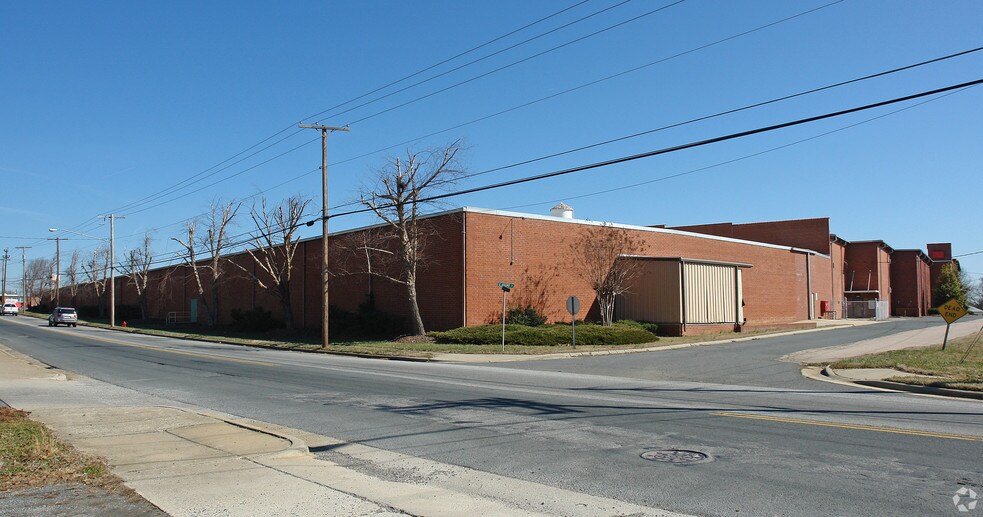 Primary Photo Of 501 S Main St, Landis Manufacturing For Sale