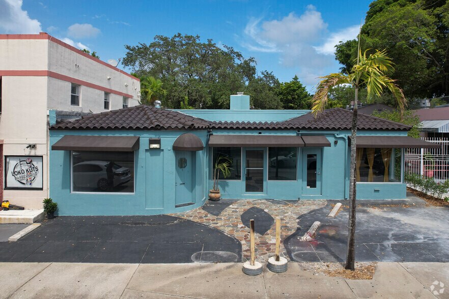 More Photos Of 7613-7617 Biscayne Blvd, Miami Storefront Retail Office For Lease