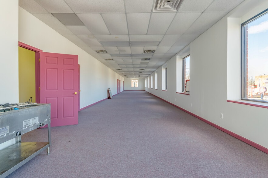 More Photos Of 107 S Main St, Almont Restaurant For Lease