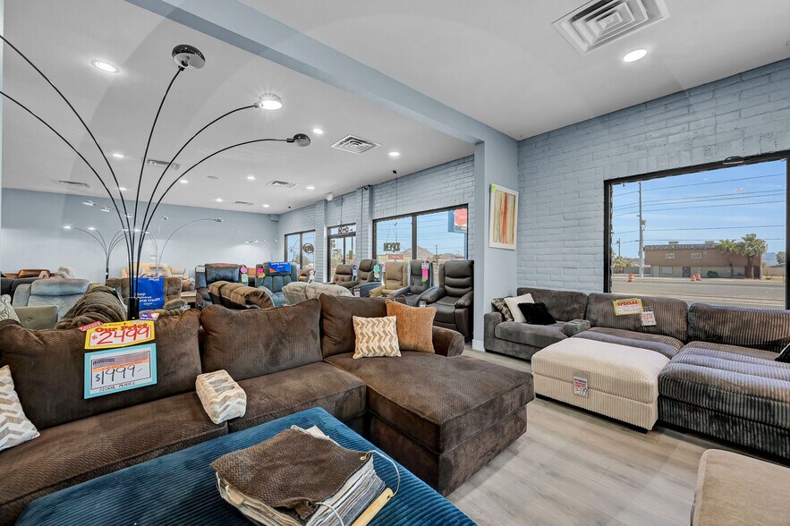 More Photos Of 1433 N Boulder Hwy, Henderson Freestanding For Sale