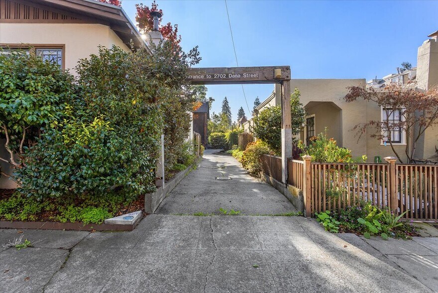 More Photos Of 2702 Dana St, Berkeley Medical For Sale