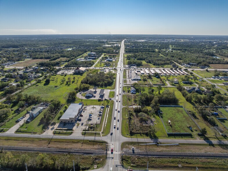 More Photos Of 451 Fm 646 Rd E, Dickinson Storefront Retail Office For Lease