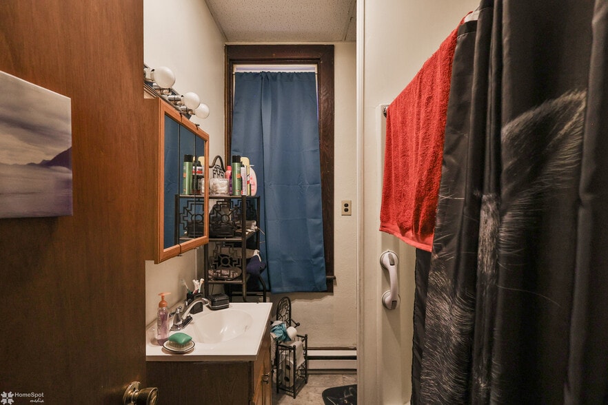 More Photos Of 301 E Bertsch St, Lansford Apartments For Sale