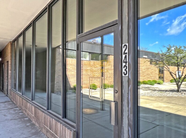 More Photos Of 237 Penn Ave, Scranton Medical For Sale