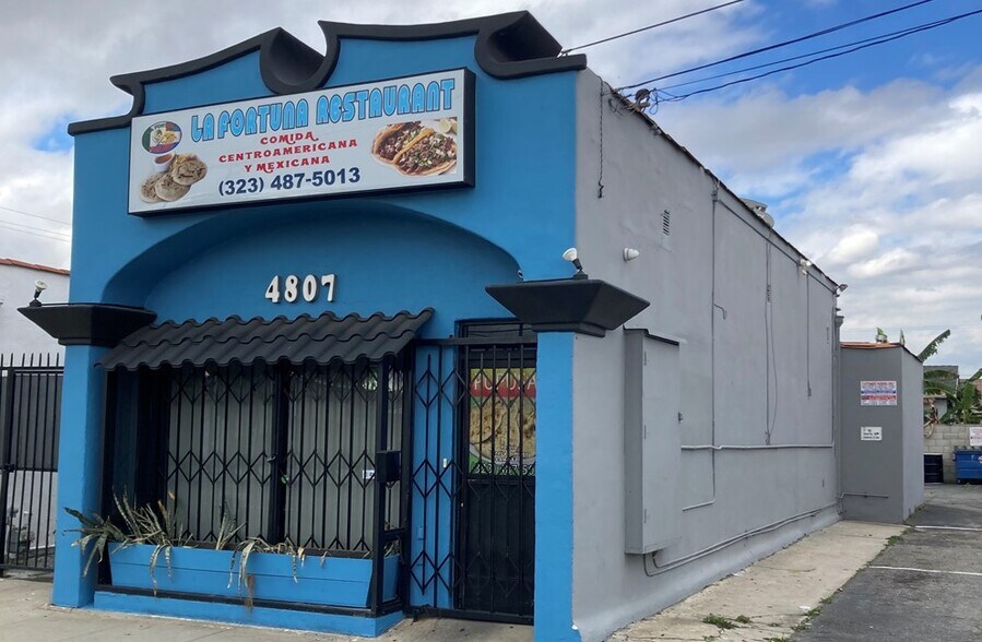 Primary Photo Of 4807 Florence Ave, Bell Restaurant For Sale