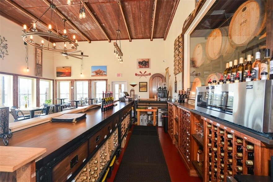 More Photos Of 119 Inland Dr, Talking Rock Winery Vineyard For Sale