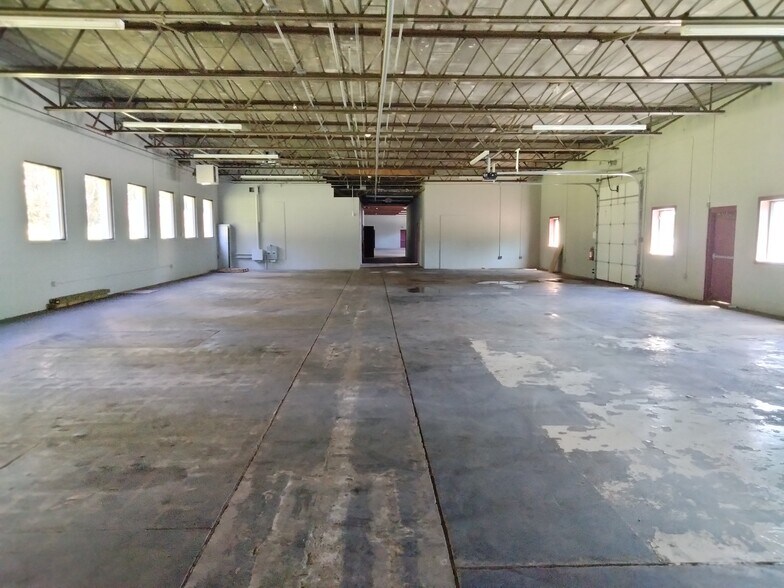 More Photos Of 1605-1607 Ben Franklin Hwy E, Douglassville Industrial For Lease