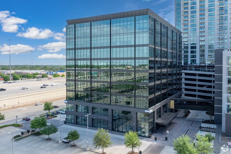 More Photos Of 9753 Katy Fwy, Houston Office For Lease