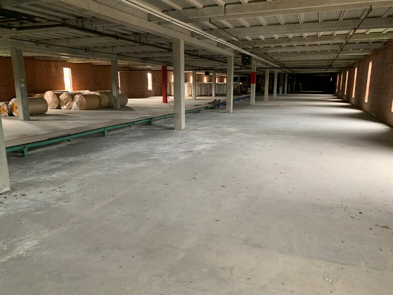 More Photos Of 5921 Laurel Knoll Dr, Pleasant Garden Industrial For Sale