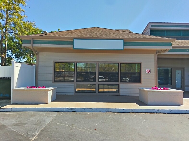 More Photos Of 2625 Barna Ave, Titusville Unknown For Lease