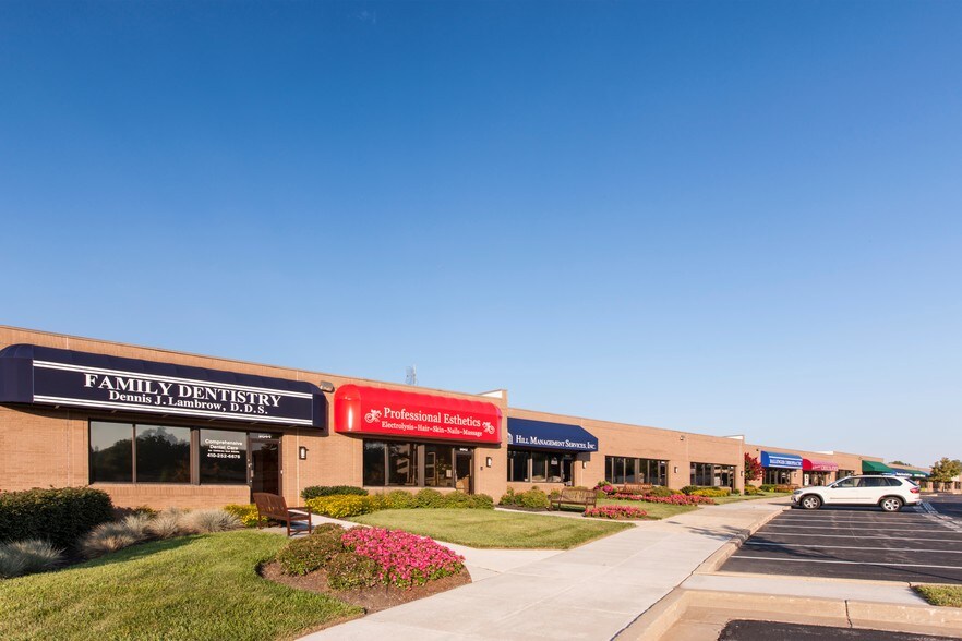 More Photos Of 9502-9644 Deereco Rd, Timonium Flex For Lease