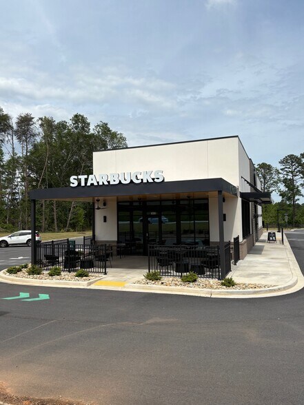 More Photos Of 3235 Augusta St, Greenville Fast Food For Sale