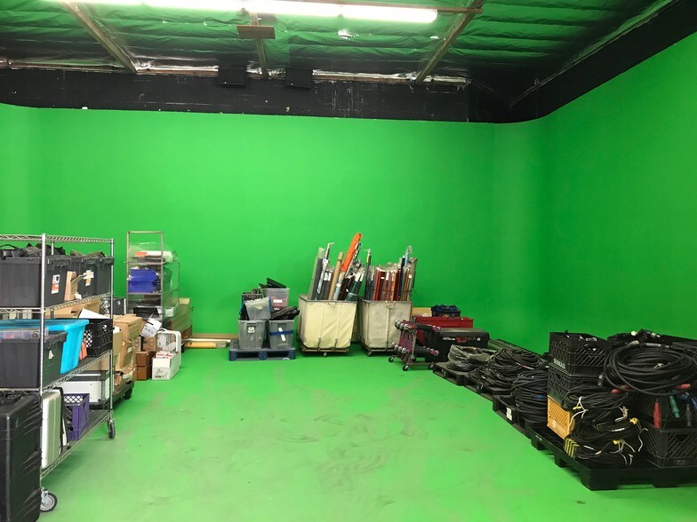 More Photos Of 11800 Sheldon St, Sun Valley Warehouse For Lease