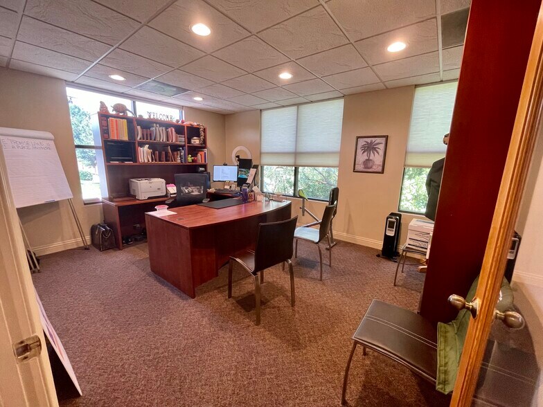 More Photos Of 499 W Plumb Ln, Reno Office For Sale